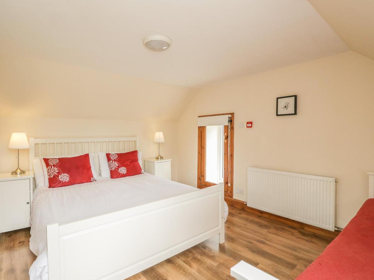 10 Monarch Country Apartments Newtonmore Bagian luar foto